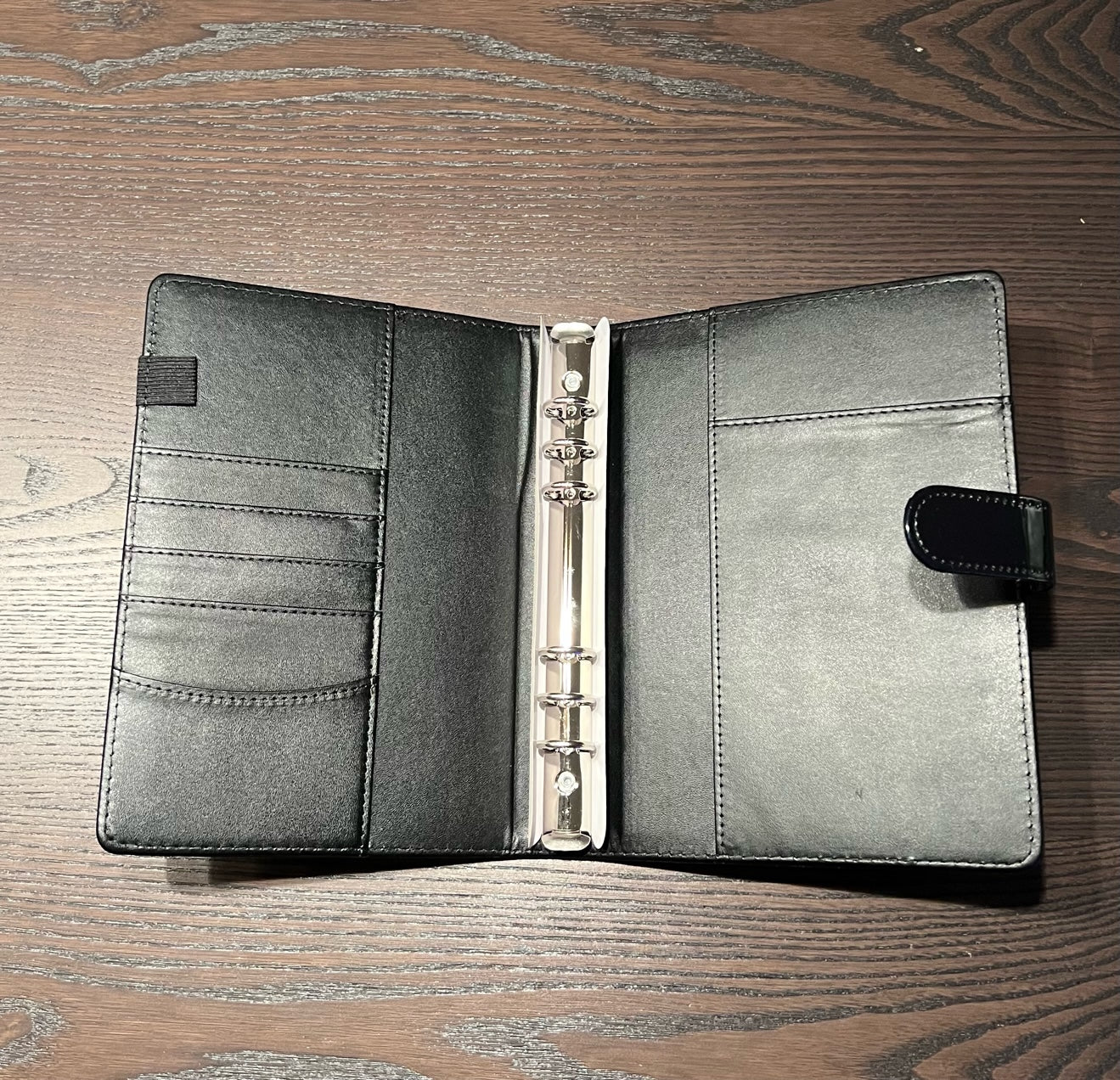 Binder A5 Rainbow schwarz